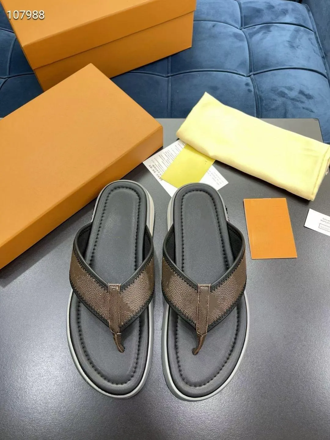 Men Summer Slippers slide BOM DIA FLAT MULE 1A3R5M Cool Effortlessly Stylish Slides 2 Straps with Adjusted Gold Buckles sandals logo box large size 38-44