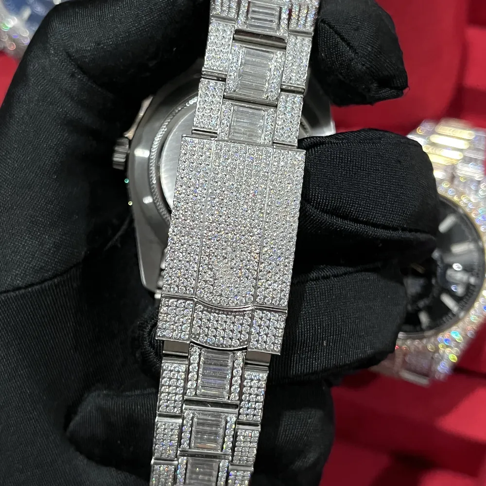 Diamond Watch High Quality Iced Out Watch Full Functional Work Automatic Movement 42mm Silver Two Stones Waterproof 904 Rostfri 287D