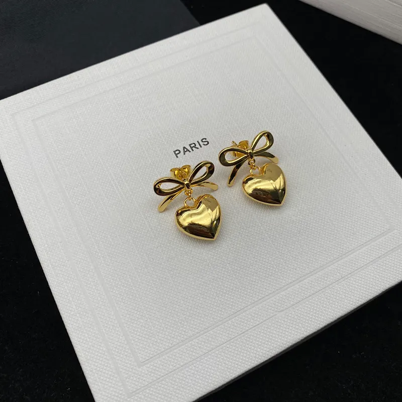 Kadınlar Altın Saplama Tasarımcı Takı Lüks Marka Kalp Çabaları Kadınlar için Mektup C Gümüş Kolye Küpe Çemberleri Moda Premia186r