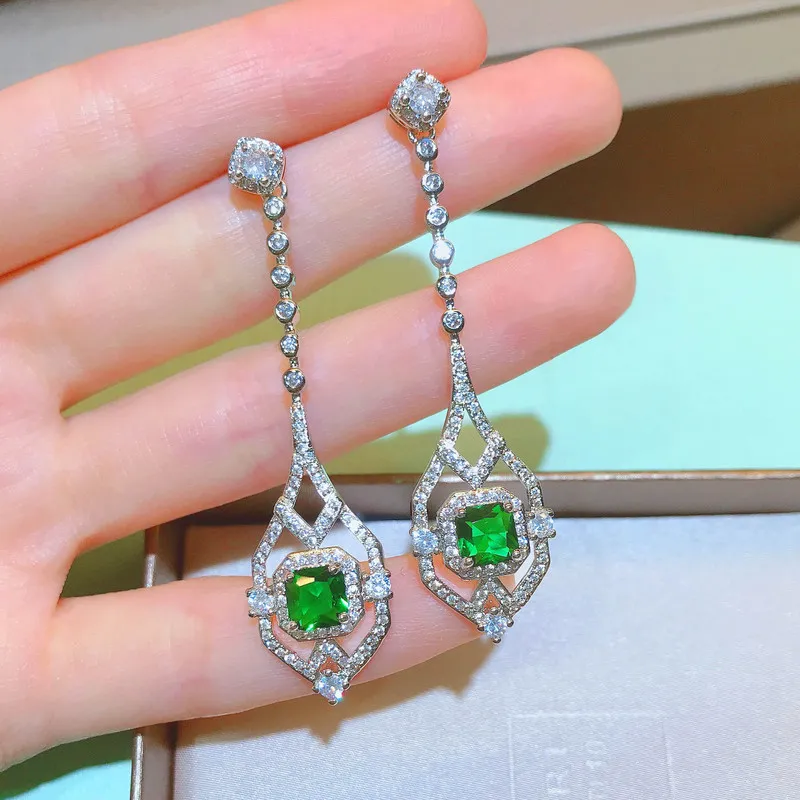 Ruzzallati Vintage Antique Lab Emerald Jewelry Silver Color Hollow Design Long Drop Earring for Women Danger Gift 220718