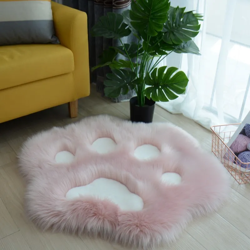 Cute Cat Paw Pattern Soft Plush Carpet Home Sofa Coffee Table Floor Mat Bedroom Bedside Decorative Carpet 220505