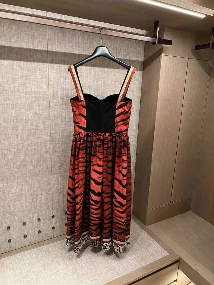 デザイナーレディースドレス2022夏のファッション宮殿スタイルヒョウプリントセクシーサスペンダー気質薄いドレス