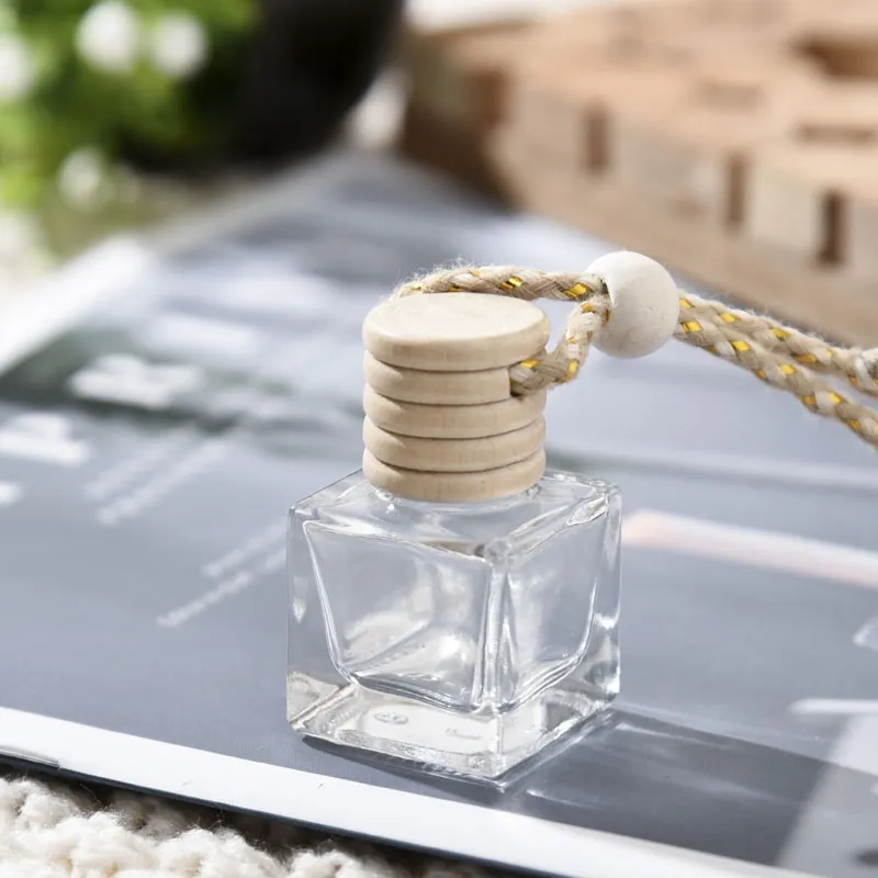 Car Perfume Bottle Pendant Refillable Essential Oil Diffuser Square Round Perfumes Glass Bottles Cars Hanging Decoration BH6548 TYJ