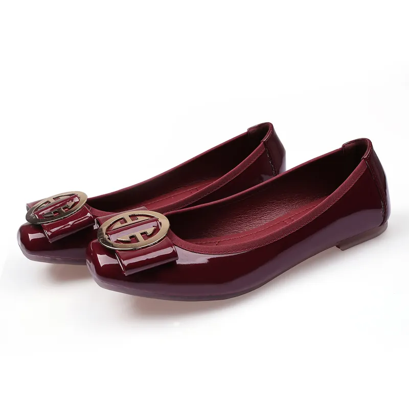 Neue Flats Schuhe Damen Runde Schnalle Slip auf Ballet Flats Kleid Schuhe Patent Leder Mode Casual Schuhe für Frauen Zapatos
