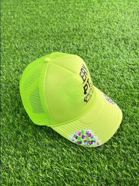 Berretto da baseball verde fluorescente con scritta casual Berretto da baseball con visiera curva Lettere di moda Cappello con graffiti8751900