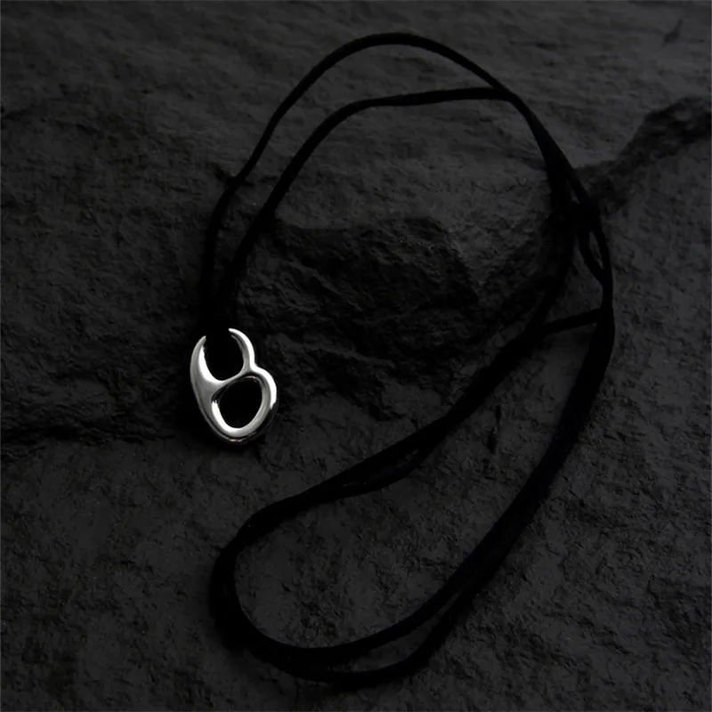 Japanese Niche Design Leather Rope Necklace Simple Men Women Hip-Hop Street Ins Net Red Fashion All-Match Jewelry Accessories227i