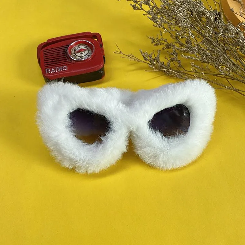 선글라스 트렌디 한 Kardashan 모피 여성 브랜드 디자이너 대형 검은 고양이 눈 태양 안경 UV400 겨울 음영 장식 안경 261S