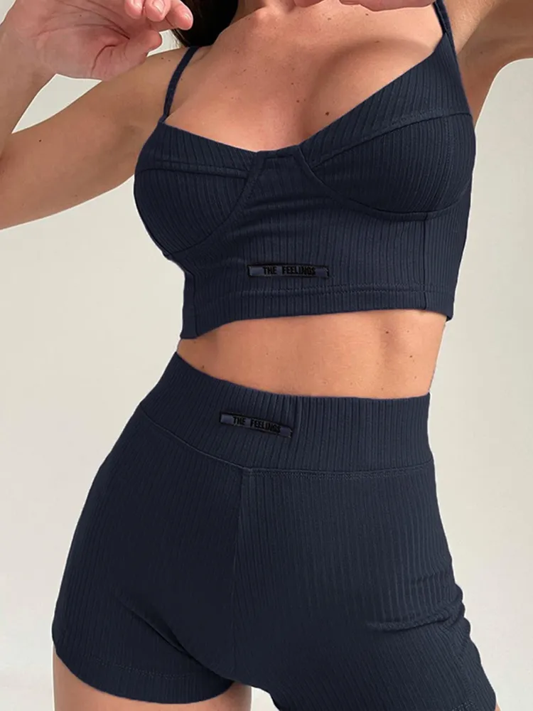 Beyouare Casual Women Two Piece Set Solid Fitness Sporting Style Sling Skinny Tank Crop Top Elastische Taille Shorts Pak Summer 220618