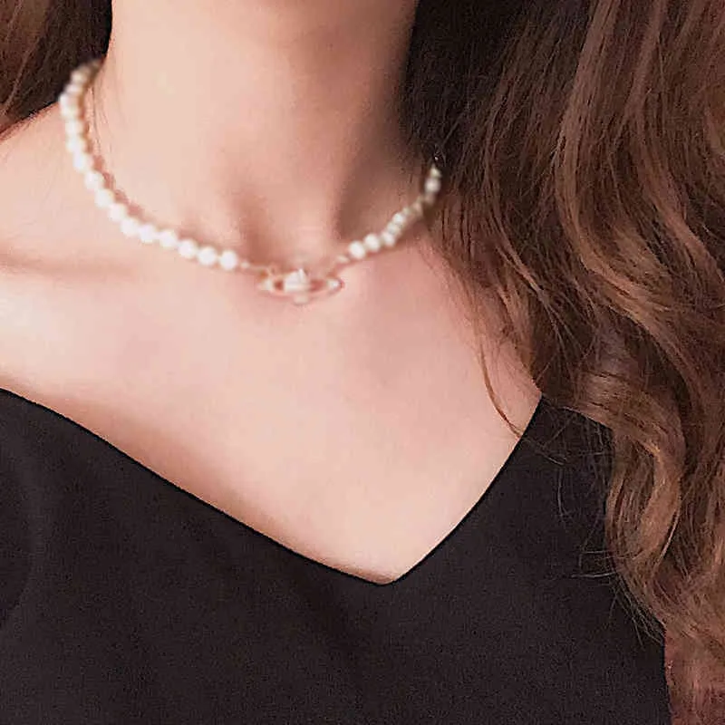 Collar de gargantilla de cadena de perlas para mujeres Collar colgante de clavícula elegante collar de color punk barroque de perlas