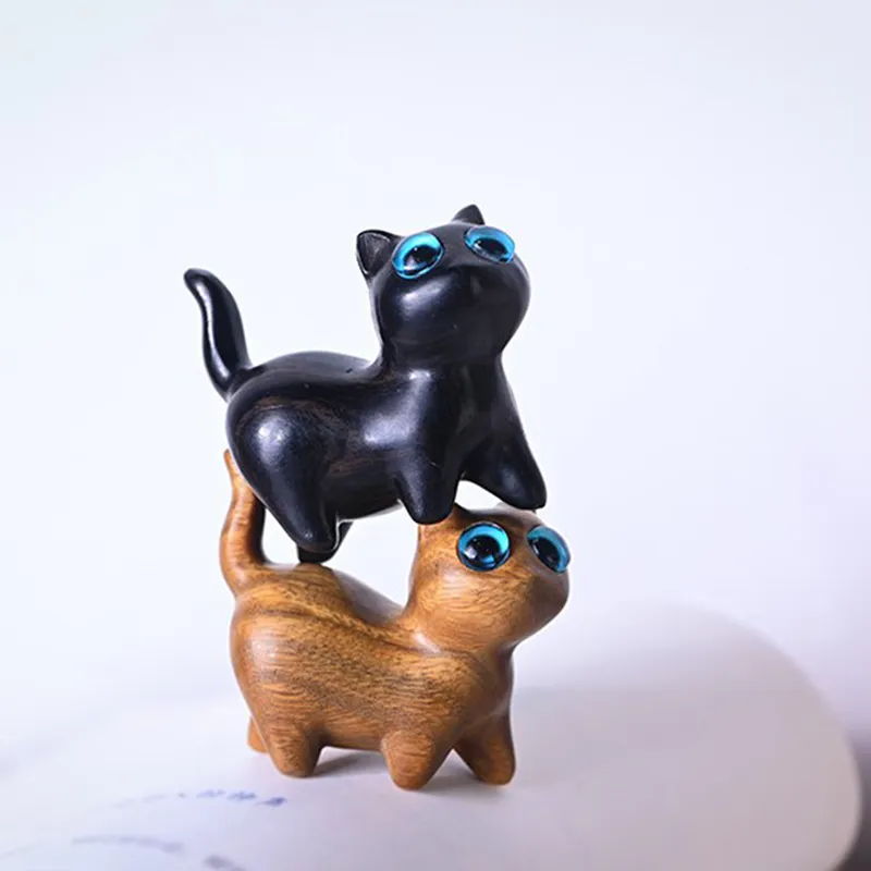 Sandalo gatto mini bambola di legno intagliato a mano desktop ornamenti artigianato creativo tenuto in mano portapenne catena del telefono cellulare regalo