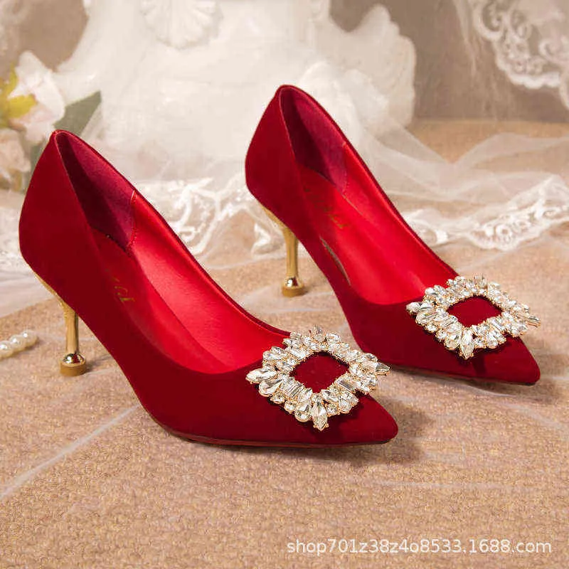Kleine Lederschuhe für britische Damen, rot, chinesische Hochzeit, Xiuhe, französische dicke Absätze, neue Mode, hoch 220506
