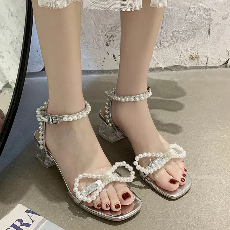 Rimocy Fashion Ankle Strap Pearls Sandaler Kvinnor Summer PVC Transparenta klackar Sandalias Mujer Pärlade Bow Party Shoes Woman 220516