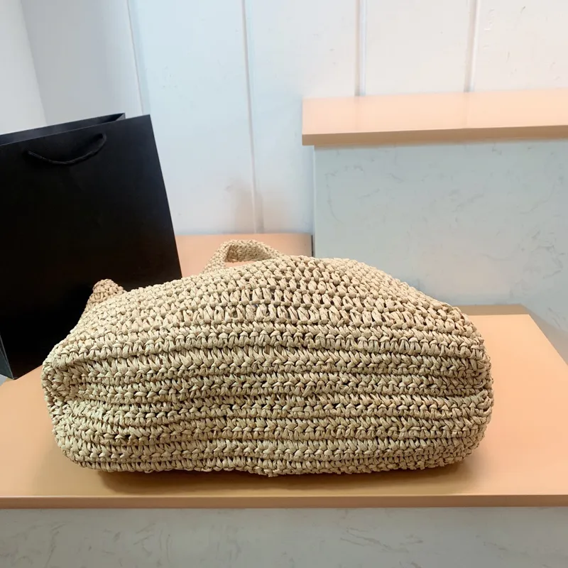 2022 TOTE RAFFIA BANCA DE CESTA DE CANTA DE CANTA DE LA PLAYA BAJAS DE LA PLAYA Mujeres Bolsos de diseño para hombres Bagcooi Spring 220825