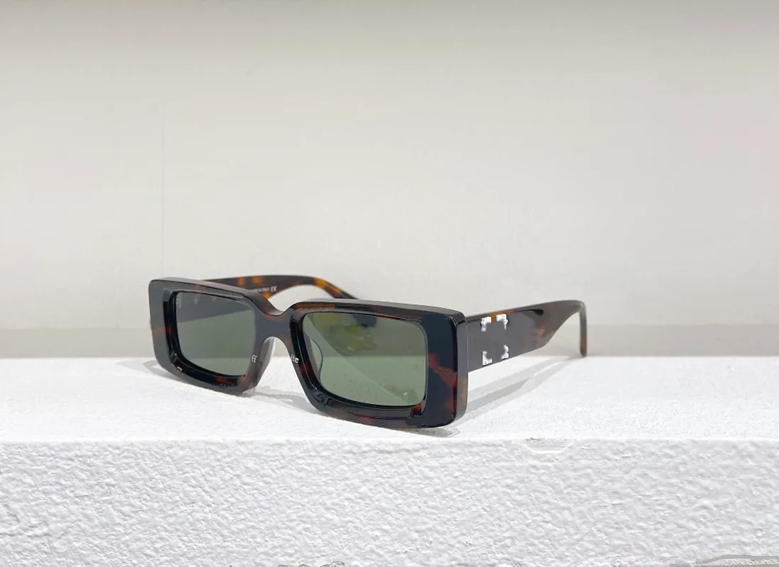 Lyxdesigner solglasögon för män och kvinnor utanför stil mode glasögon klassisk tjock platta svart vit fyrkantig ram glasögon man245p