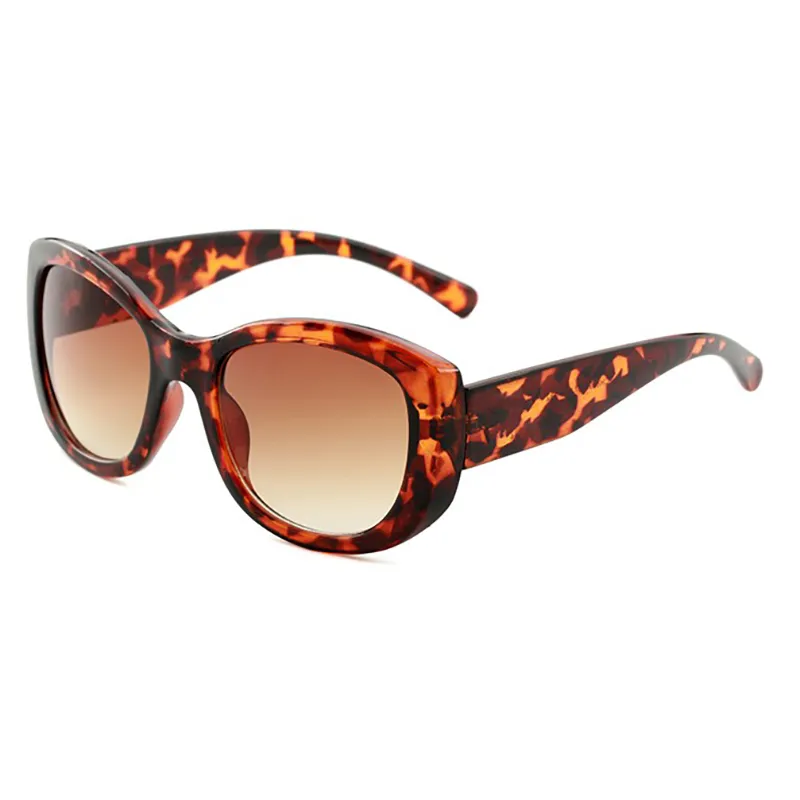 Summer Beach Women Solglasögon Guld C -brev på Lens Designer Eyewear Round Fashion Shade Sunglase Frames Cat Eye Eyeglass Brown S187o