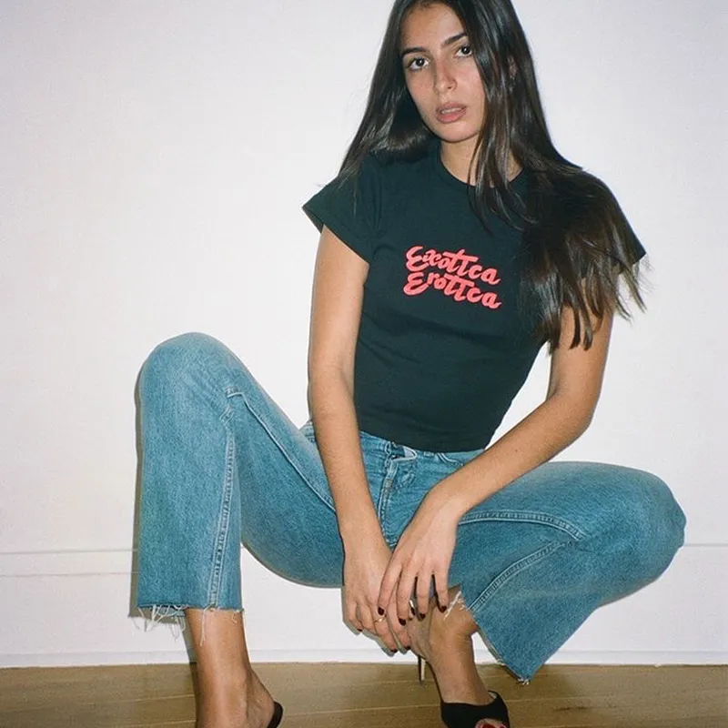 Женские письма напечатано летняя урожая модная уличная стиль прохладный гранж черный футболка 90 -х