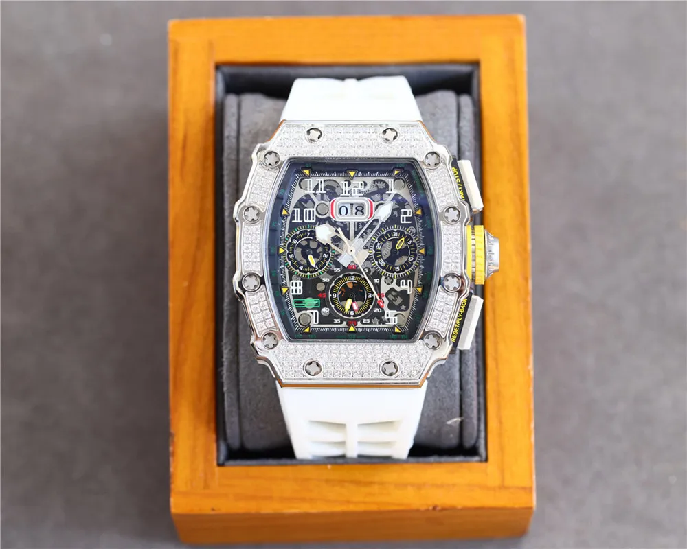 Nuovi orologi da uomo di lusso Orologio automatico ghiacciato alla moda Cassa in acciaio inossidabile 316L Cinturino in caucciù280l