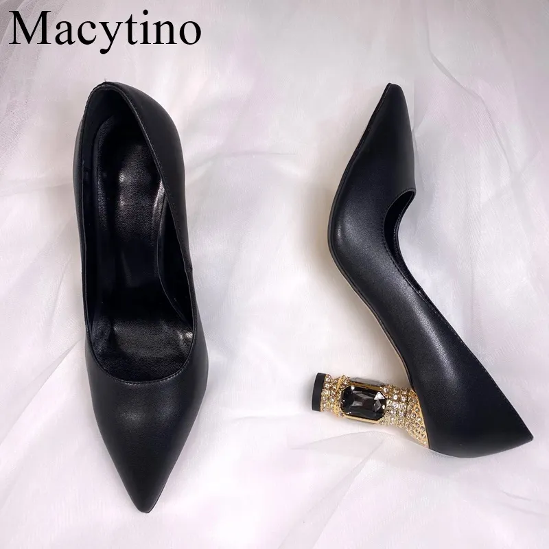 럭셔리 디자인 골드 크리스탈 블록 발 뒤꿈치 여성 펌프 신발 골드 특허 가죽 섹시한 웨딩 파티 공식 신발 여성 크기 43 220402