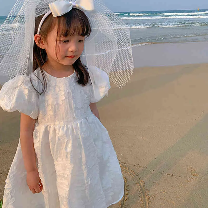 Menoea barnklänningar för flickor bröllopsfest prinsessan klänning ny sommar blomma söta shorts ärmkläder baby barn kläder g220518