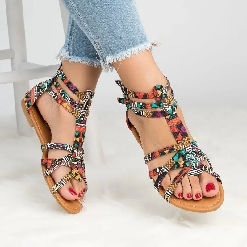 Lady Casual Sandals Shoes Plus Size 35-43 Kvinnor Böhmen Färgglad sommar Gladiator Flat Ankle Strap Sandals Shoes 220516
