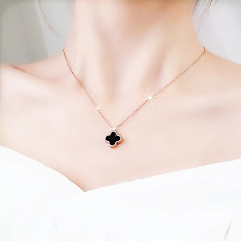 Nouveau Dames Titane Acier Or Rose 18k Classique Trèfle Collier Noir Onyx Serrure Charme Os Chaîne Pendentif En Acier Inoxydable Bracelet Boucles D'oreilles Cadeaux Pour Les Femmes