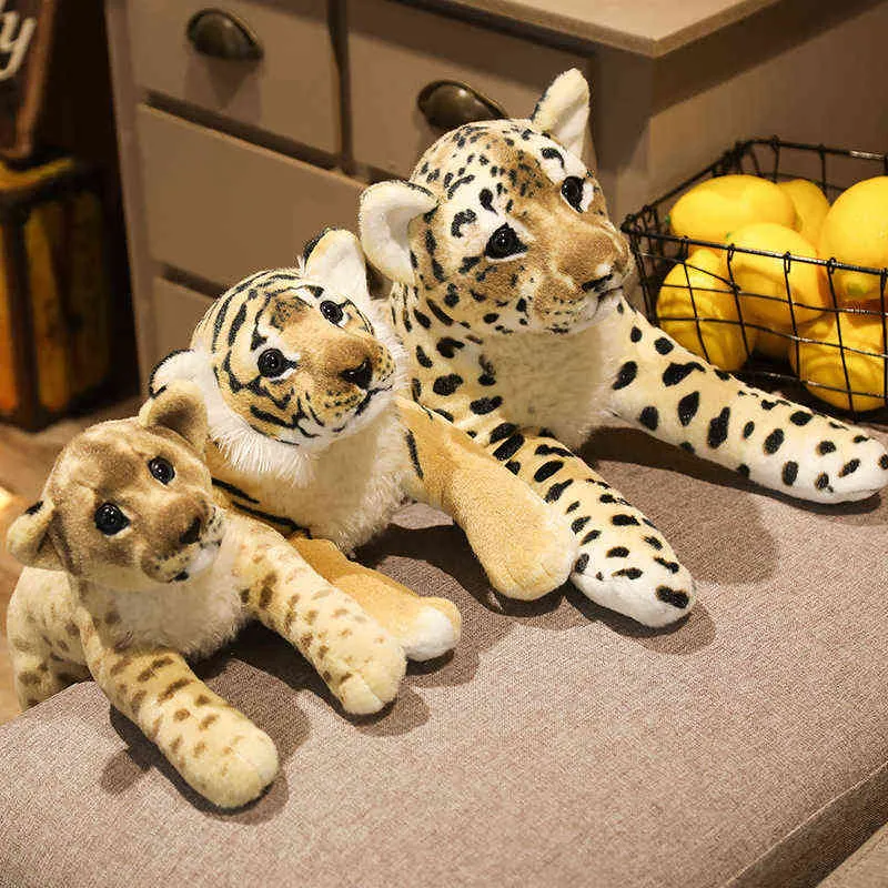 Cm Beautiful Farcito Kawaii Soft Simulate Tiger Lion Leopard Peluche Simpatico animale Bambole realistiche Regalo di compleanno bambini piccoli J220704