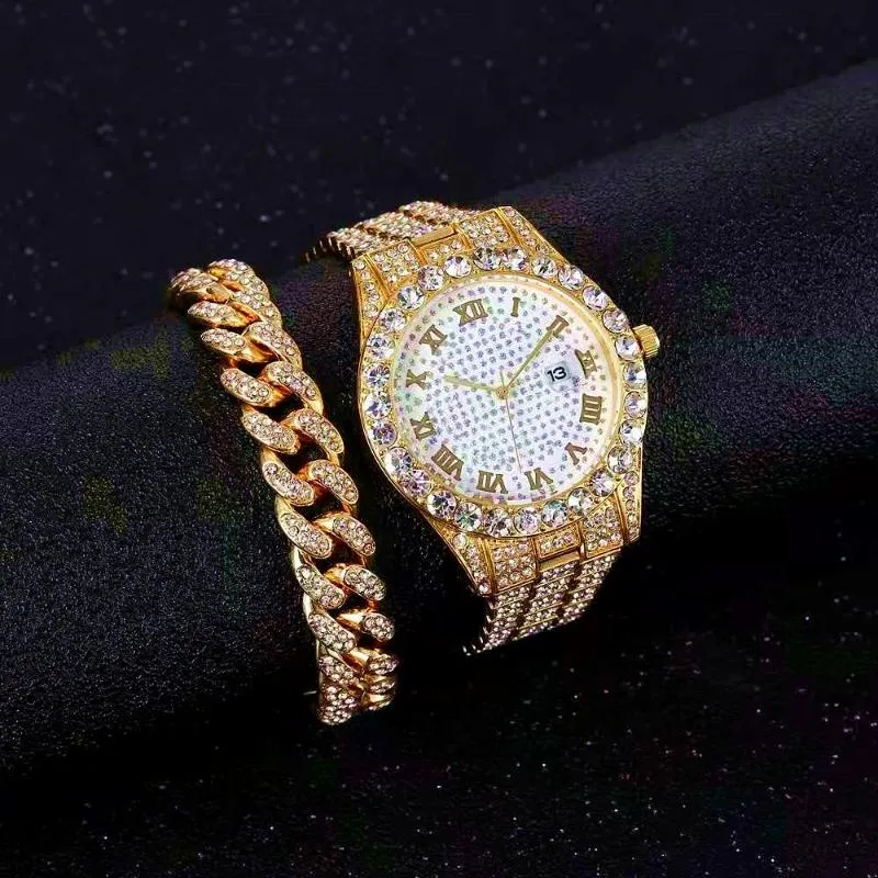 Wristwatches Iced Out Bracelet Watches For Men Full Watch Quartz Wristwatch Hip Hop Gold Diamond Mens Set Reloj DropWristwatches T240r