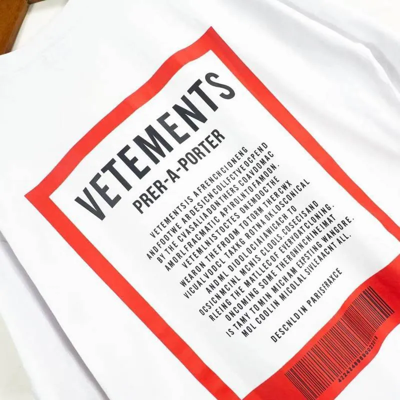 T-shirt VETEMENTS in tessuto spesso Uomo Donna Colletto posteriore oversize Tono su tono Lettera ricamata Big Red Track Vetements Tee Top 220623