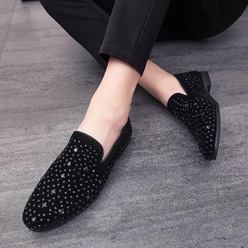 Party Loafer Men Suede Strass Strass Shiny Trend Personalizzato Pelle Cuoio Designer Hair Stylist Nightclub Casual Zapatos de Hombre