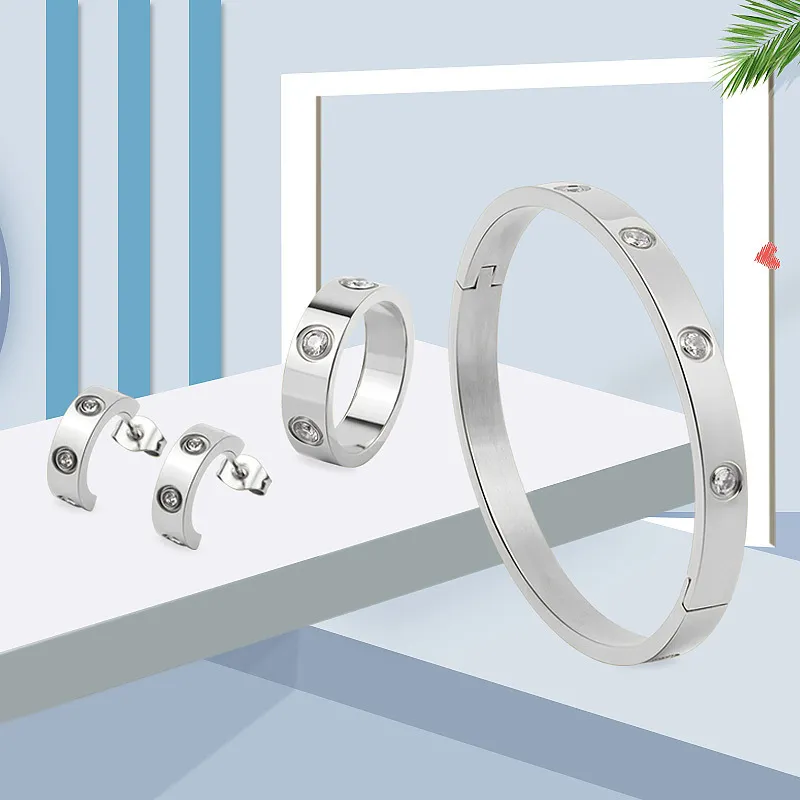 Mode Mooie Delicate Set Kristallen Armband En Ring Stud Oorbel Voor Vrouwen Gift Liefde Bangle Sieraden Hele 220331241m