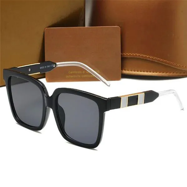2022 أزياء النظارات الشمسية للرجال Occhiali da sole Womens Sun Glasses Square Eyeglass Anti UV UV400 Retro Style Sunglass Bradient Color 216n