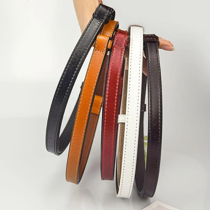 Cintos de couro genuíno de couro de alta qualidade Cinturão de couro fino para mulheres saia de suéter Black White Camel Designer2850