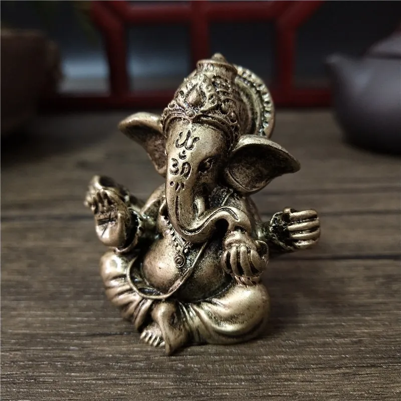 Bronze Color Lord Ganesha Statue Ornaments Elephant Hindu God Sculpture Figurines Home Office Decoration Buddha Statues 220707
