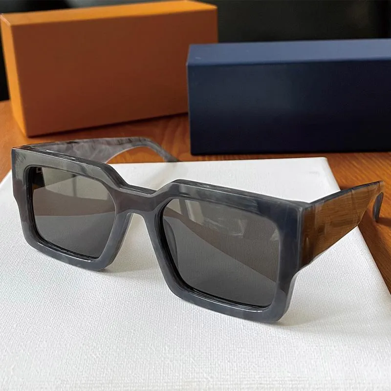 Sonnenbrillen für Herren und Damen, CLASH SQUARE Z1580E