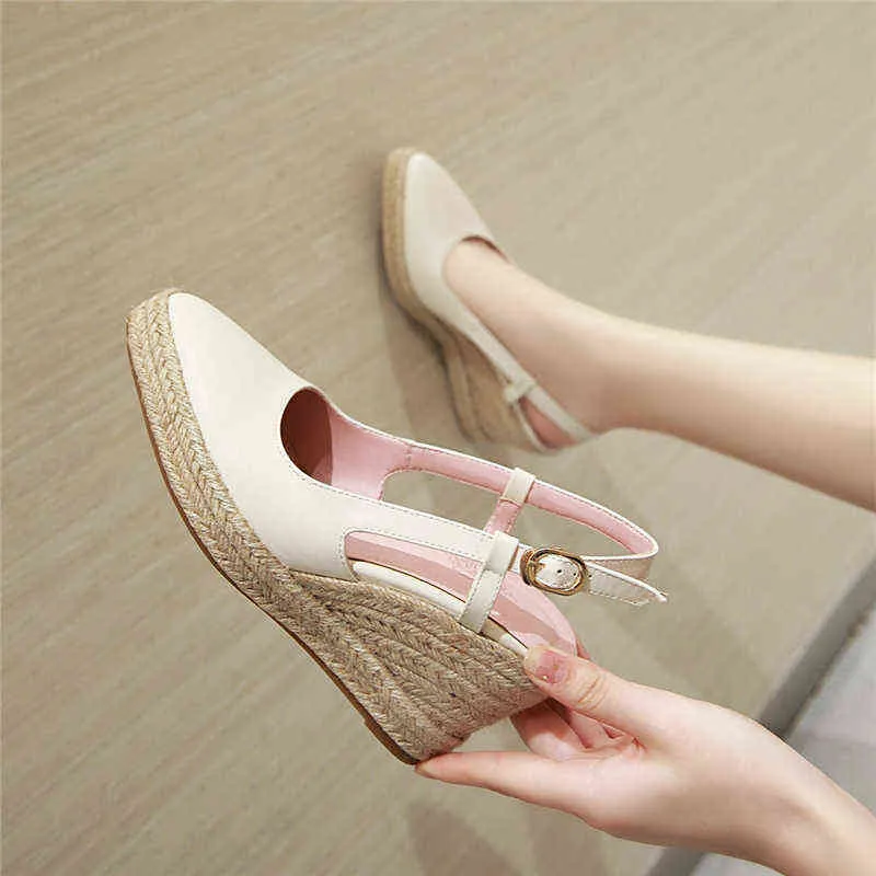 Sandalen elegante vrouwen pompen schoenen zoete casual wig zomers rug banden mode puntige teen zwart witte dames 220427