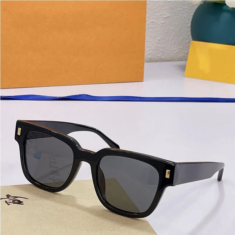 탈출 사각형 선글라스 Z1496 대담한 프레임과 매력적인 모양으로 탈출 제곱 E 태양 안경 현대 클래식이 쉬운 298L