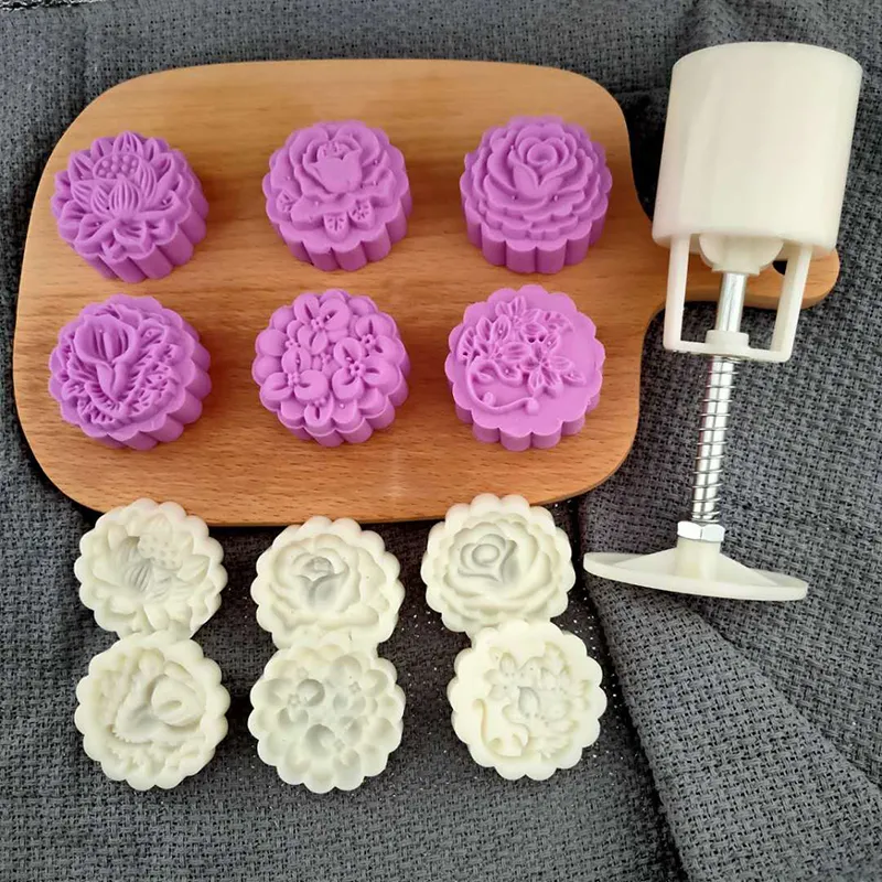 /Mutfak Malzemeleri 3D Çiçek şekli 50G Mooncake Kalıpları Çok Amaçlı Yeniden Kullanılabilir Festival Kurabiye Dekorasyon Aracı 220517