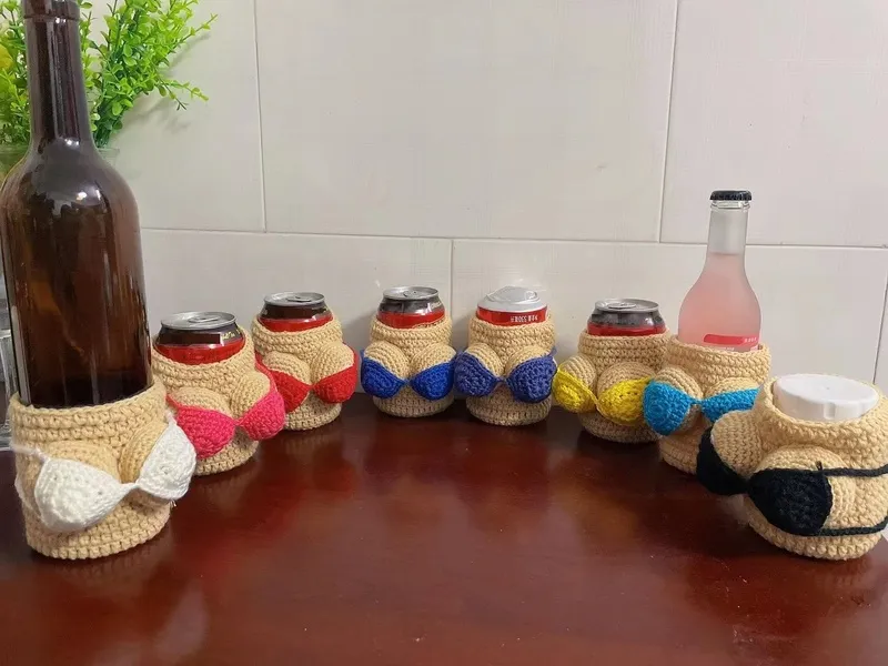 Cozy Beer Covers Big Boobs Design Soft Knitted Bottle Decor Sleeves Creative Novelty Dress For Gift Home Desktop 220704
