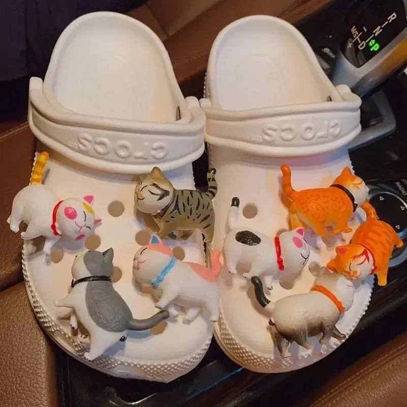 Breloques chats 3D mignons de styliste, 8 pièces, décoration de chaussures stéréo, sabots, bonjour enfants, femmes et filles, cadeaux pour crocodile Jibb209E