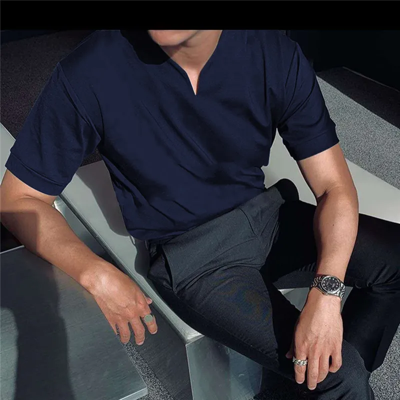 到着vネック半袖男性TシャツスリムフィットTシャツメンスキニーカジュアルサマートTシャツカミゼタスHOMBRE M-3XL 220707