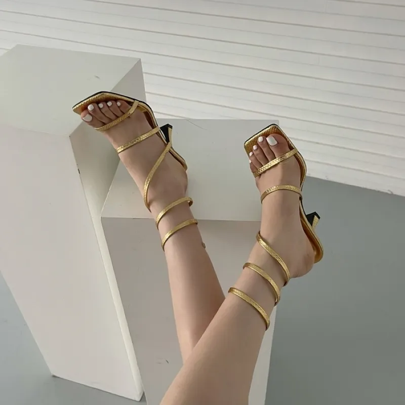Ankunft Fashion Gold Women High Heels S dünne Low -Heel -Band Rome Sommer Gladiator Casual Sandale Schuhe 220602
