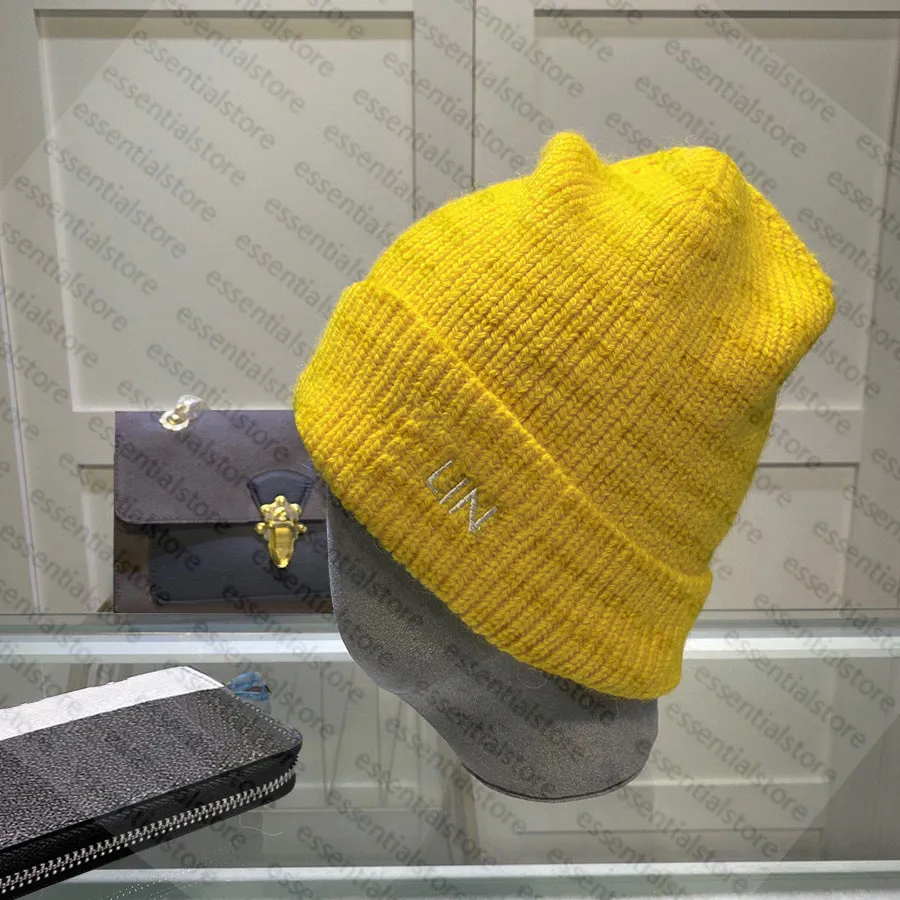 Wind Beanies Seeamed Cap For Woman Man Designer Skull Caps 브랜드 니트 비니 Fashion Street Hat2442