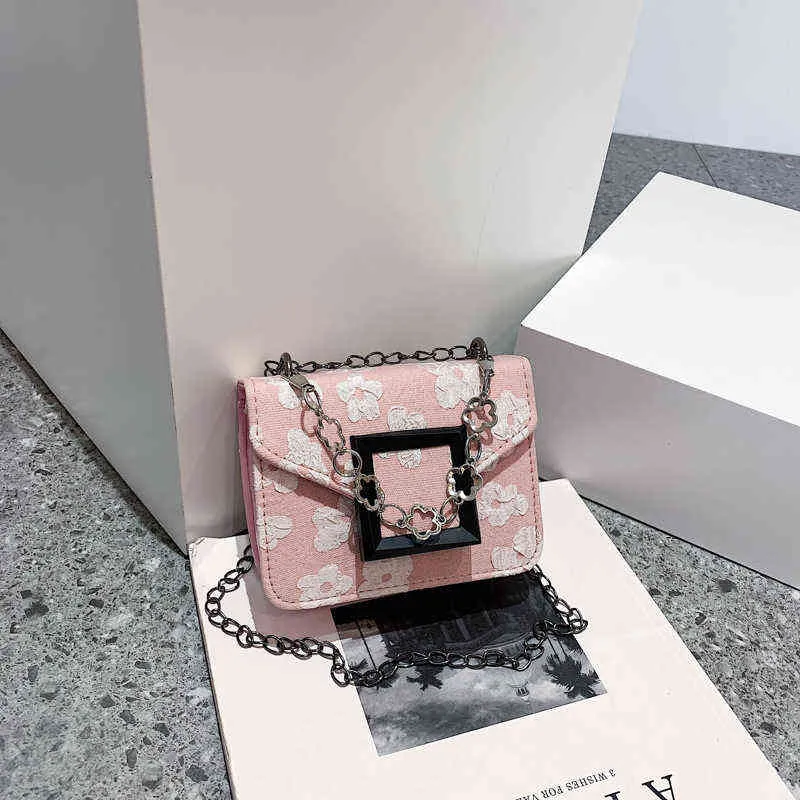 Bolso pequeño Mujer Primavera/Verano Nueva Moda Messenger Bag Advanced Sense Ins Niche Design Sweet Cool Mini Zero Wallet 220625