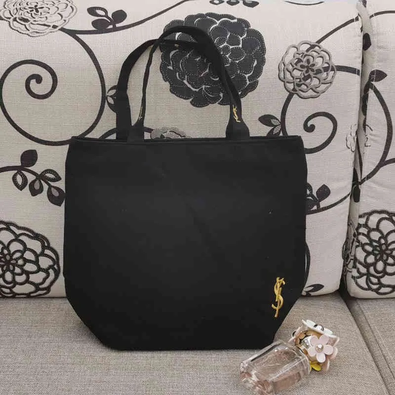 Designer s Tote Cosmetic European och American Portable Storage Leisure Canvas Axel Carry On Handbag Black Veet Handväska