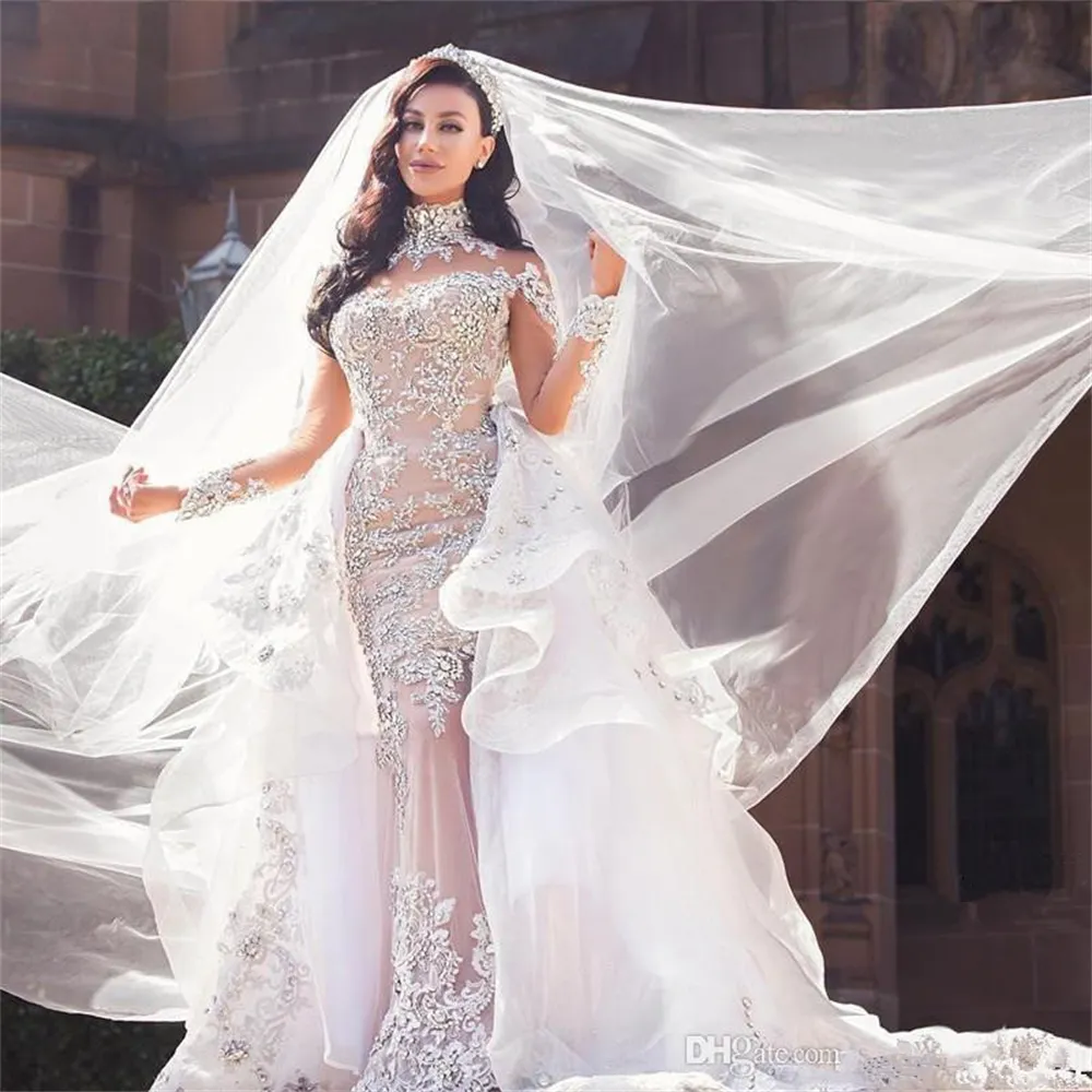 Ny 2022 Sparkly Crystal Mermaid Wedding Dresses High Neck Pärlor Applique långa ärmar Sexig spets brudklänning Dubai bröllopsklänning