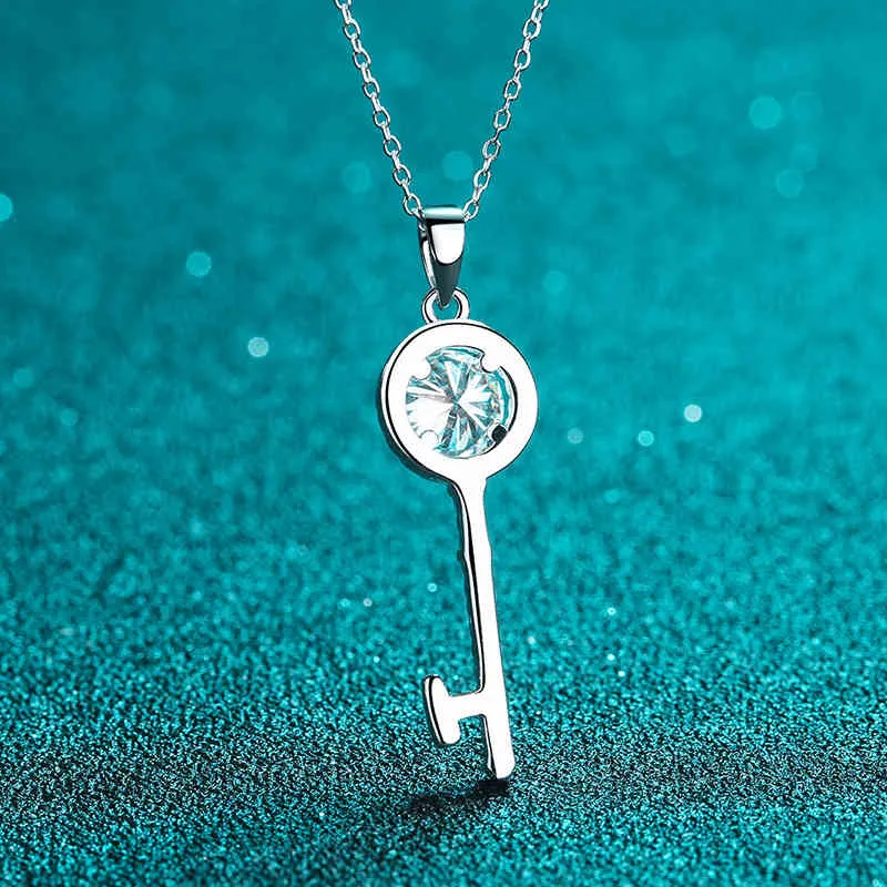 Test de diamant réussi Moissanite 925 en argent Sterling clé Simple clavicule chaîne pendentif collier femmes mode mignon bijoux 05-1ct238b