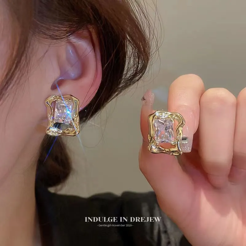 女性のためのデザイナーイヤリングuxury uxury earringsデザイナージュエリージュエリーダイヤモンドチェーンクローバースクリューLuxe Crystal女性Coup284y