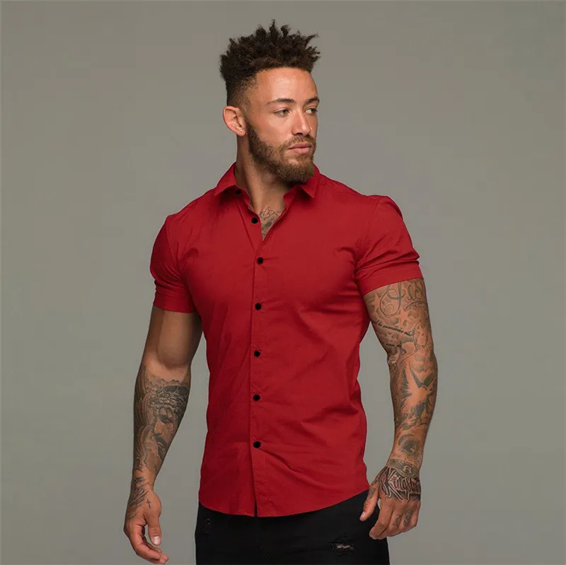 Summer Moda Koszula z krótkim rękawem Mężczyźni Solid Super Slim Fit Male Source Business Dress Marka Siłownia Fitness Sport Odzież 220324