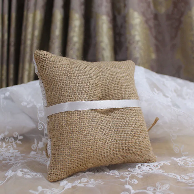 結婚式の装飾素朴なリネンレースブライダルウェディングリングベアラーお祭り用品ヨーロッパスタイルのヴィンテージリング枕