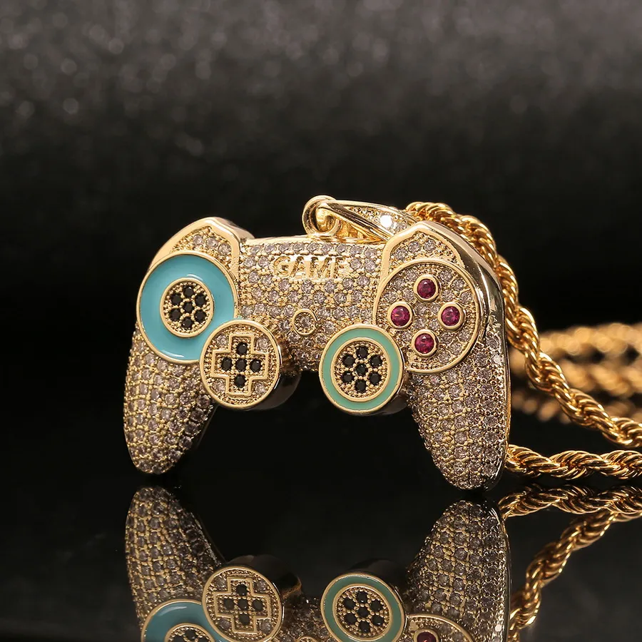 Новое спроектированное игровое контроллер подвесной ожерелье роскошное микро -инлаймовые бриллианты мужчины женщины хип -хоп панк -ожерелья дизайнерские украшения HI280A